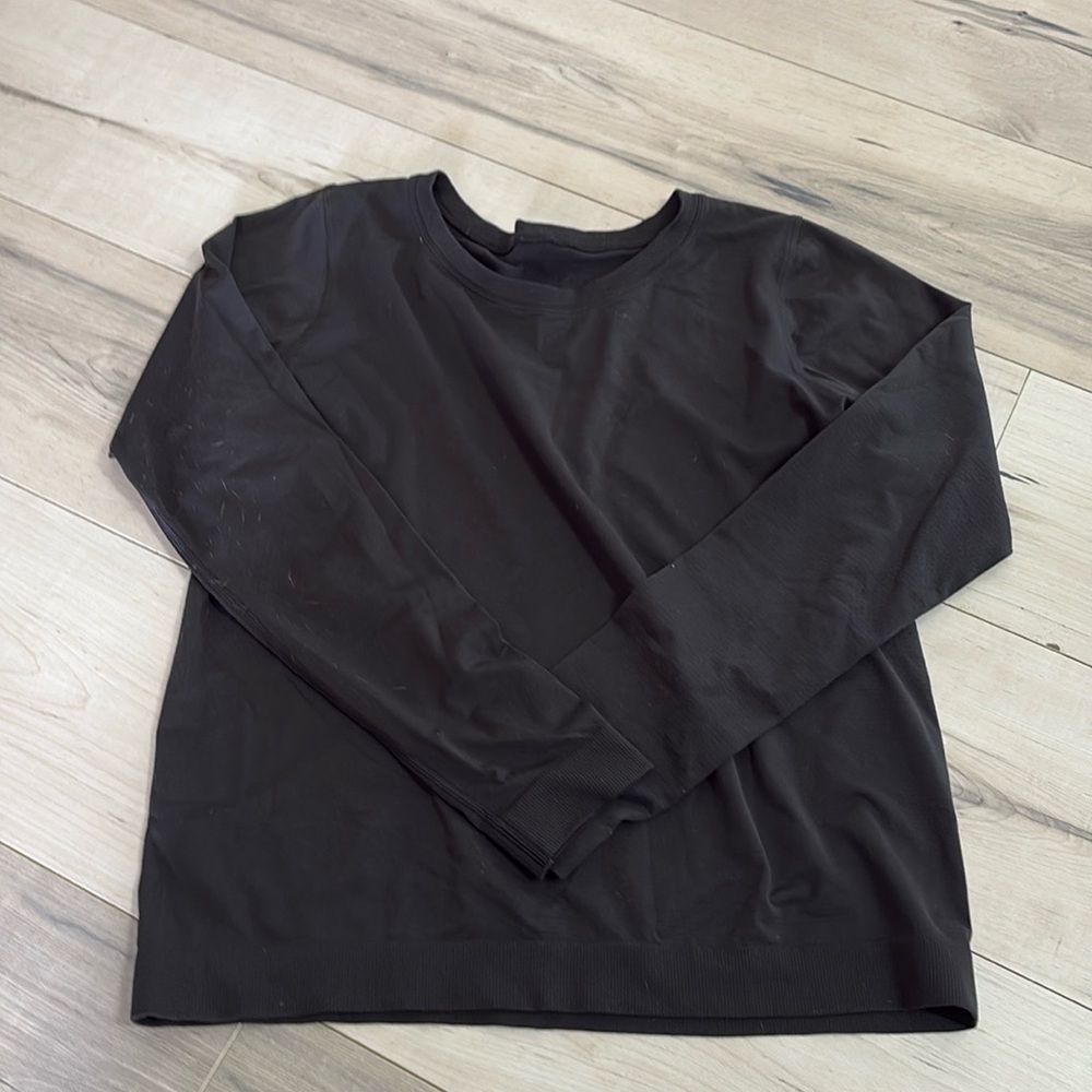 Black lululemon long sleeve